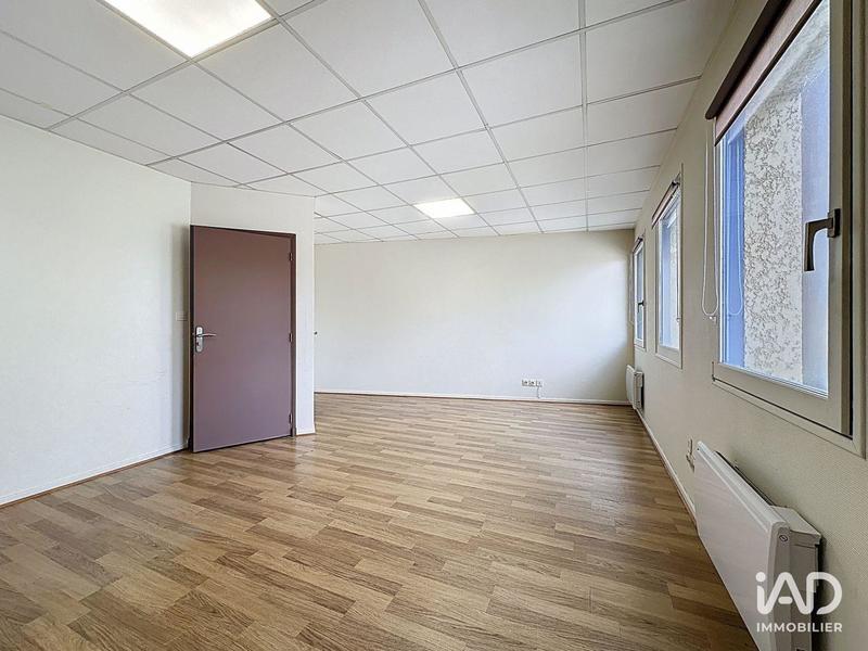 Local commercial - 1 995 m²