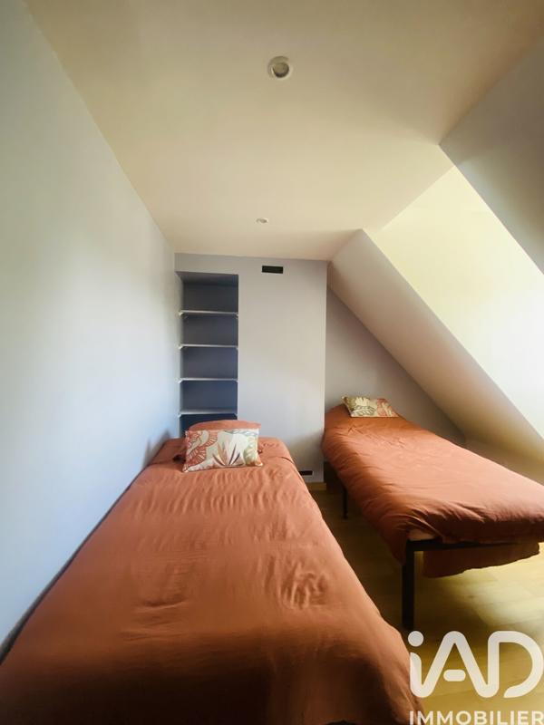 Maison - 400 m² - 8 pièces