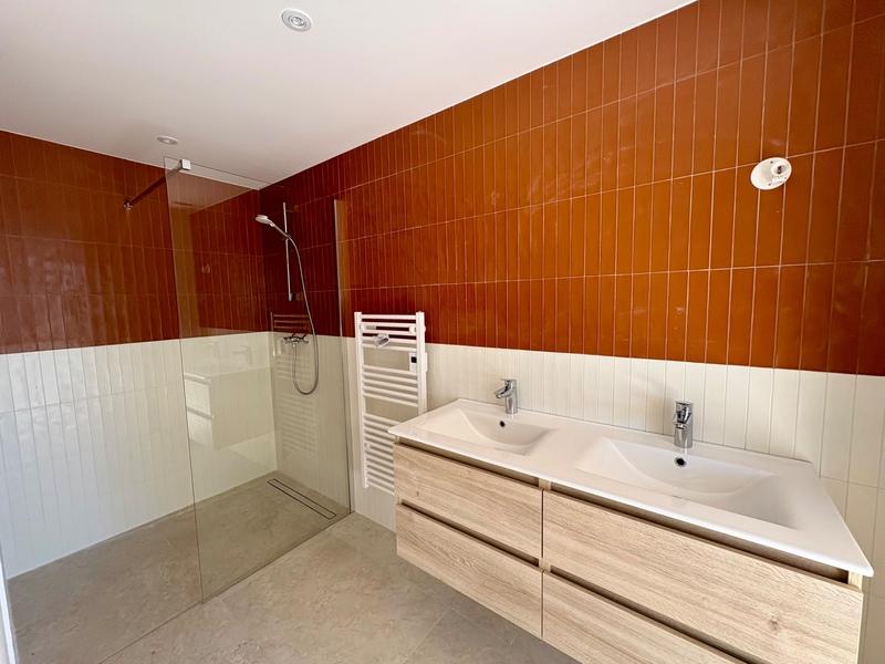 Maison - 185 m² - 5 pièces