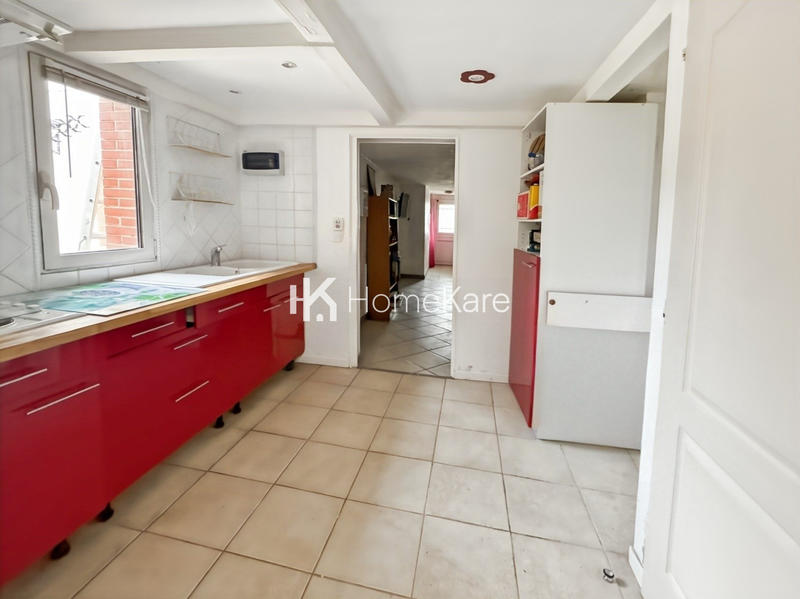 Maison - 200 m² - 6 pièces