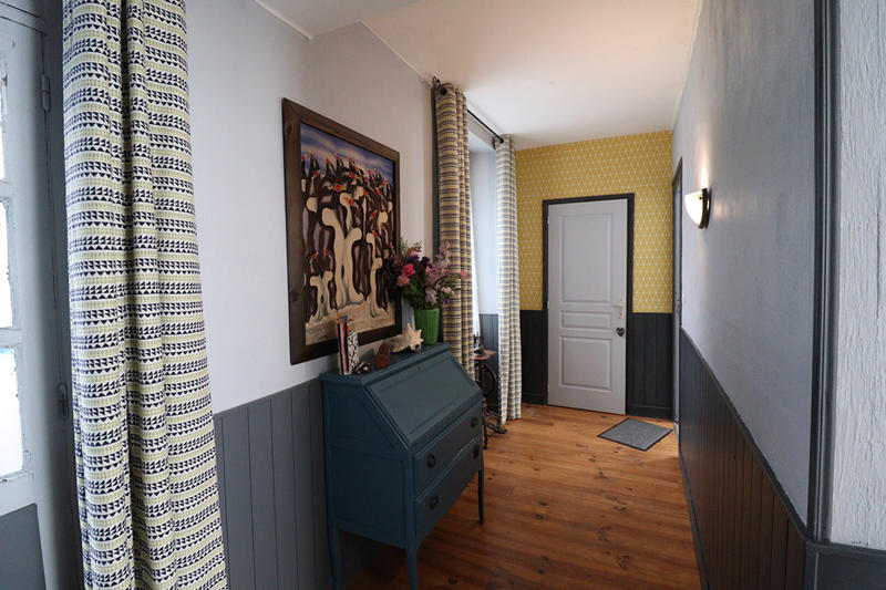 Maison - 325 m² - 15 pièces