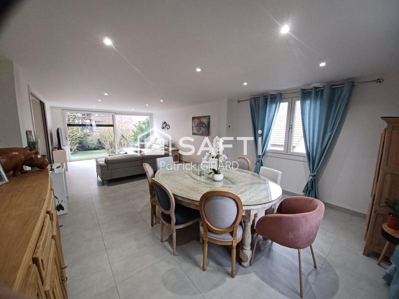 Maison - 183 m² - 8 pièces