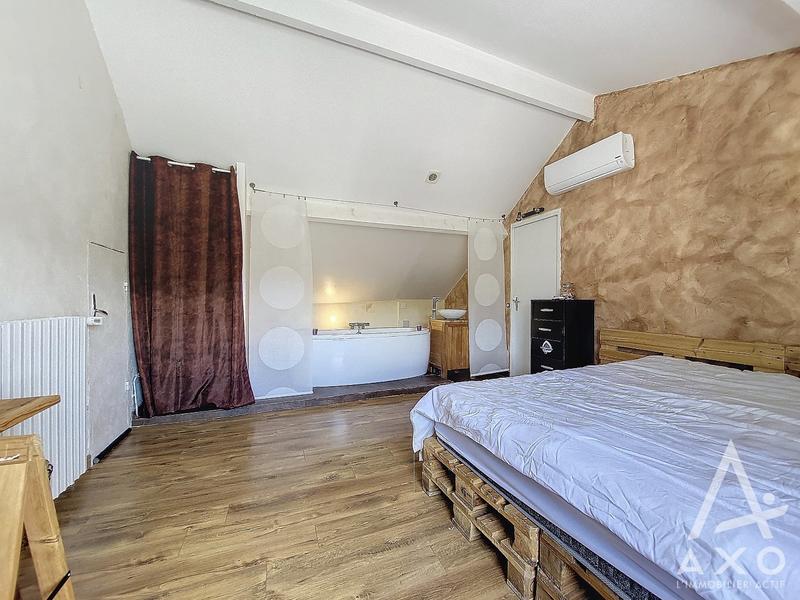 Maison - 174 m² - 6 pièces