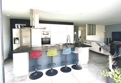 Maison - 106 m² - 5 pièces