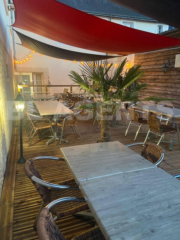 Maison - 637 m² - 20 pièces