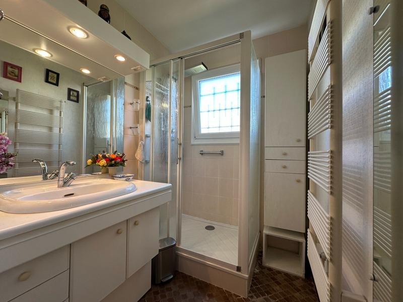 Maison - 94 m² - 5 pièces