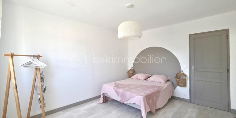 Maison traditionnelle - 164 m² - 6 pièces