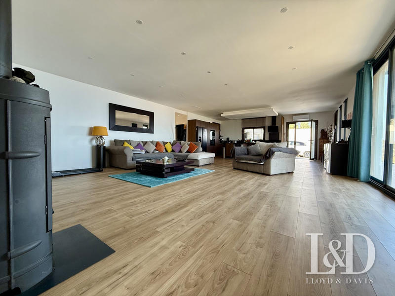 Maison - 160 m² - 4 pièces