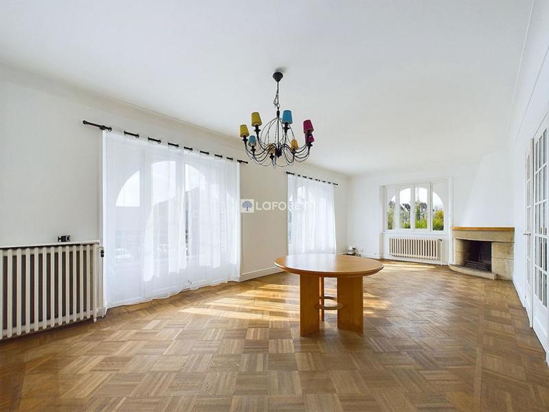 Maison - 128 m² - 7 pièces