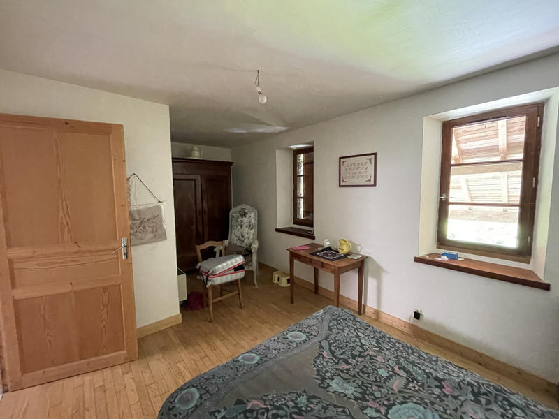 Maison - 280 m² - 14 pièces