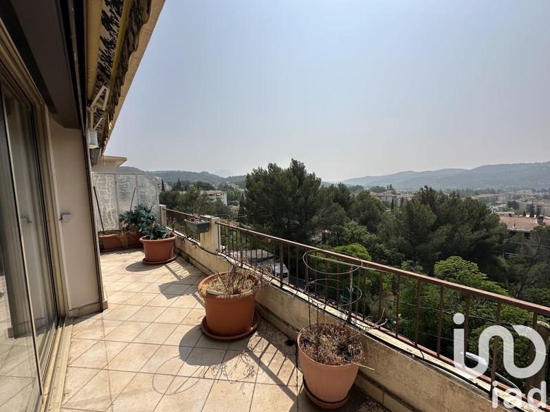 Appartement - 95 m² - 4 pièces