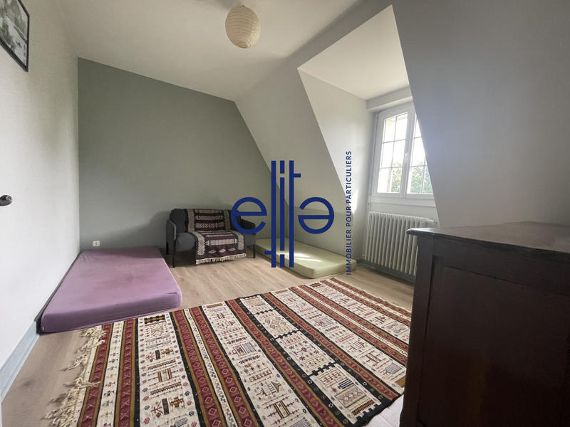 Maison - 203 m² - 7 pièces