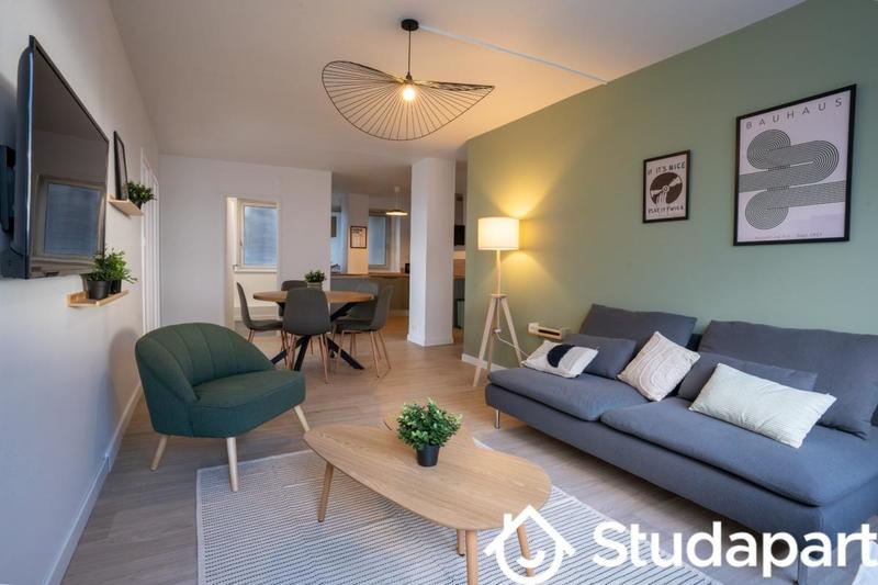 Chambre - 10 m² - 1 pièce