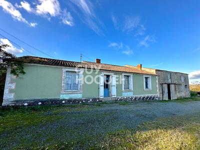 Maison - 97 m² - 6 pièces