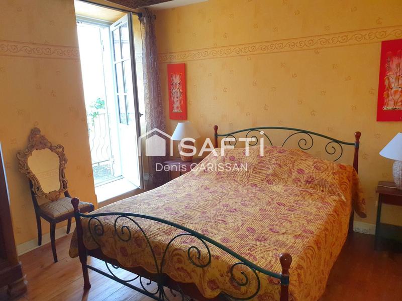 Maison de village - 294 m² - 12 pièces