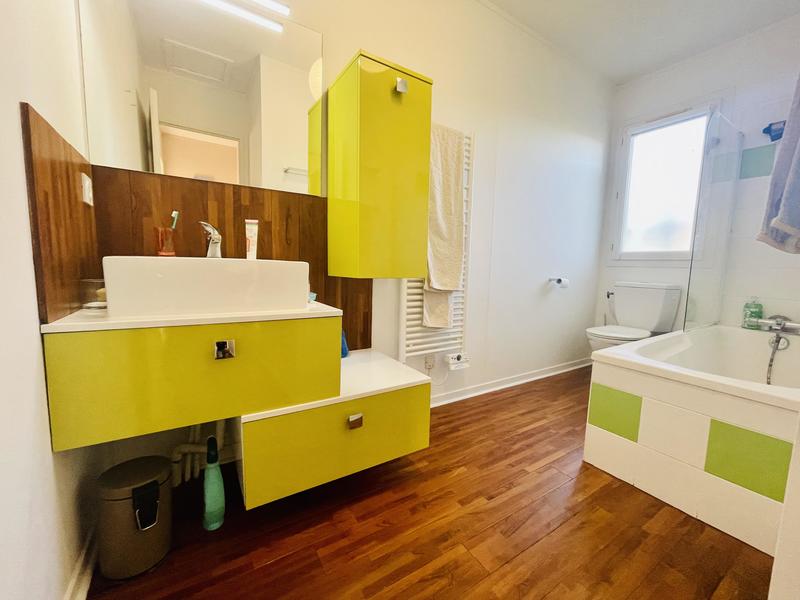 Maison - 140 m² - 5 pièces