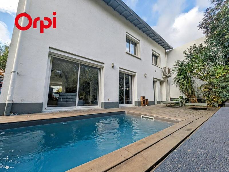 Villa - 169 m² - 7 pièces