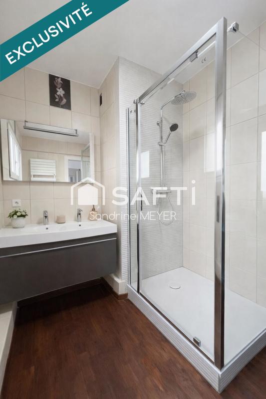 Maison - 262 m² - 11 pièces