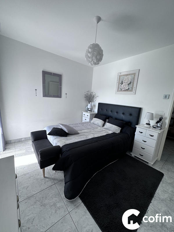 Maison - 175 m² - 7 pièces