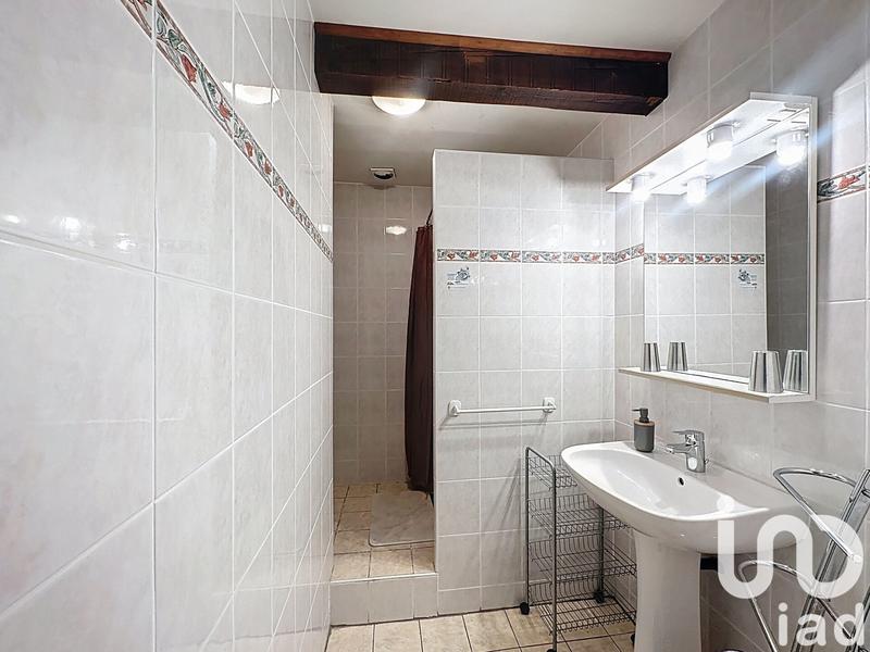 Maison - 313 m² - 15 pièces