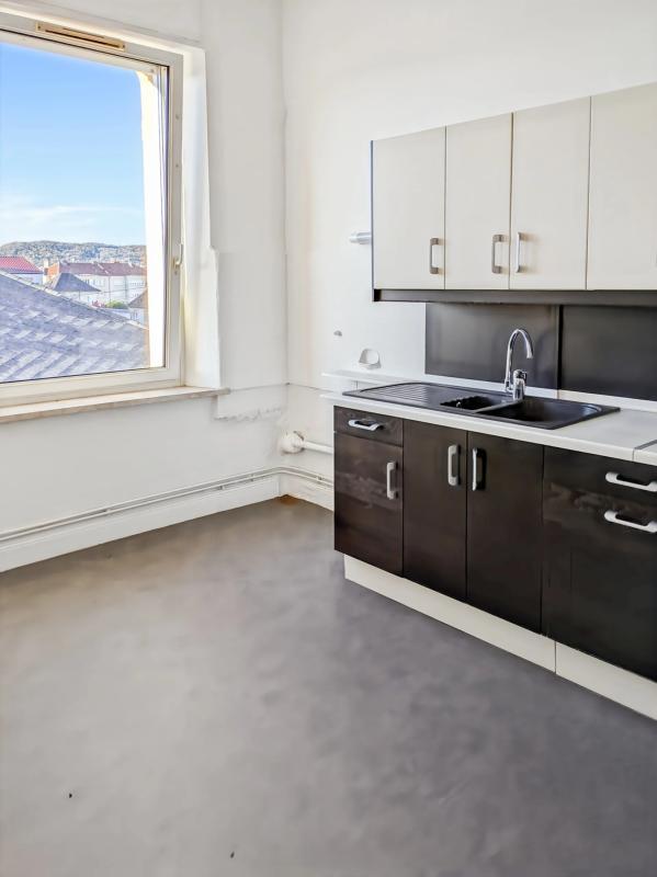 Appartement - 77 m² - 3 pièces