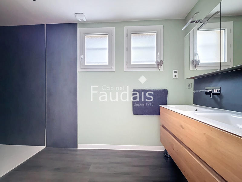 Maison - 141 m² - 5 pièces