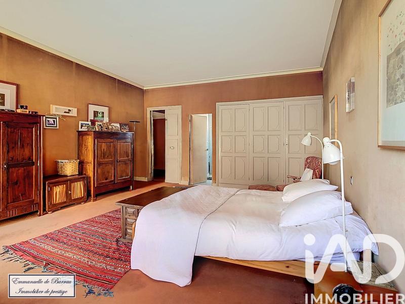 Maison - 278 m² - 9 pièces