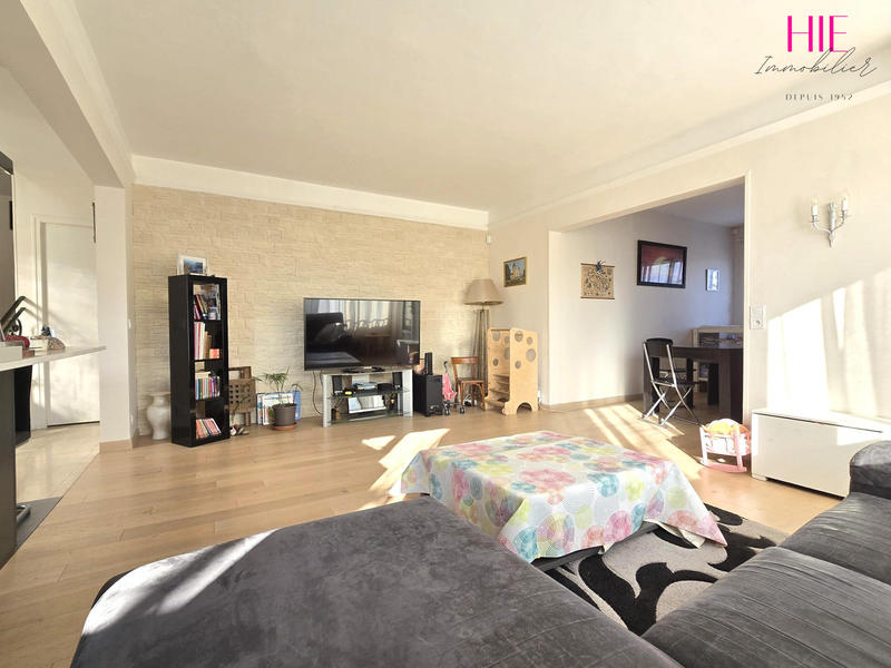 Maison traditionnelle - 125 m² - 6 pièces