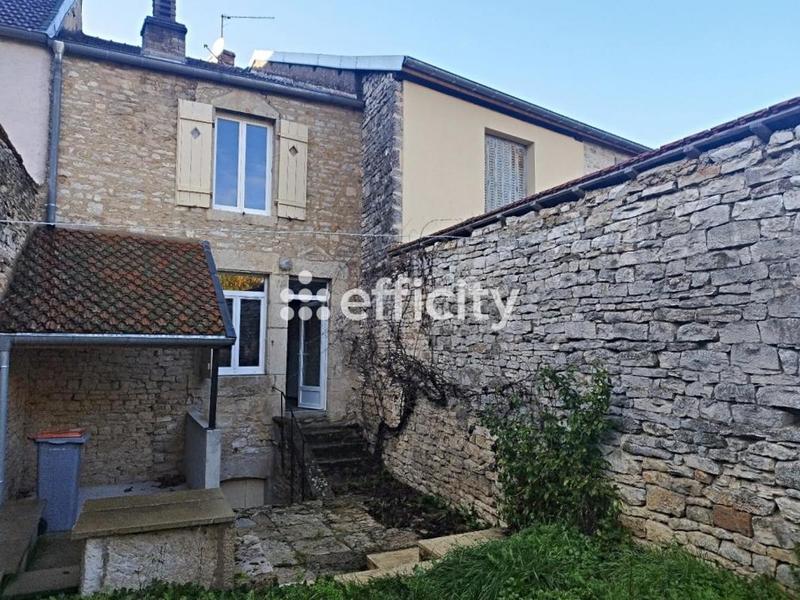Maison - 94 m² - 4 pièces