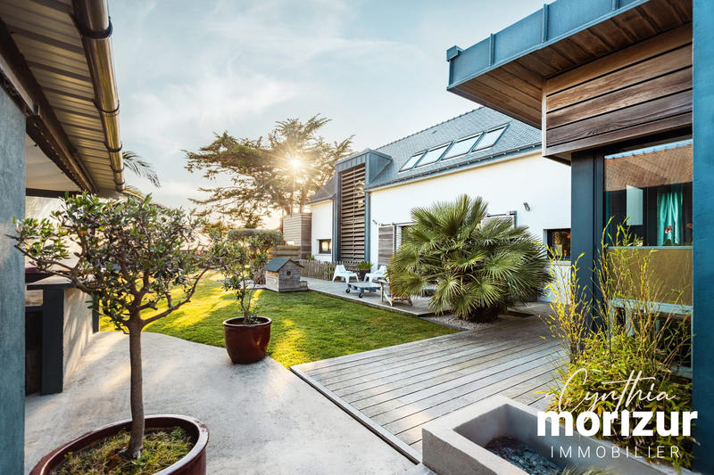 Maison - 251 m² - 7 pièces