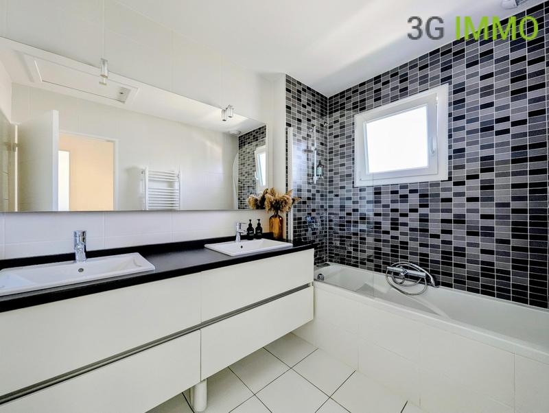 Villa - 94 m² - 4 pièces