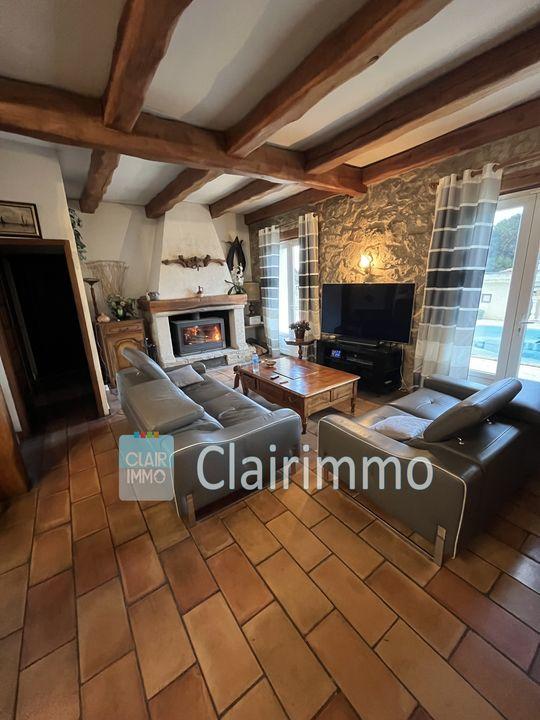 Villa - 160 m² - 8 pièces