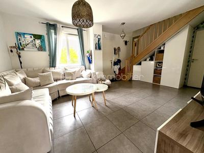 Maison - 91 m² - 5 pièces