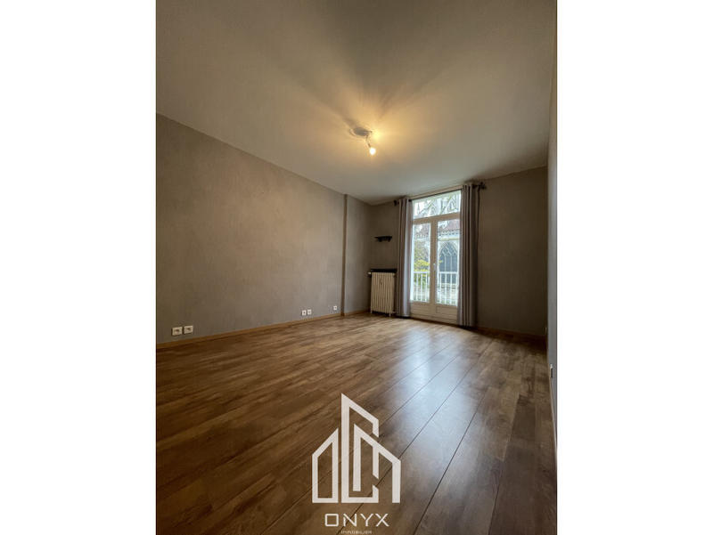 Appartement - 93 m² - 5 pièces