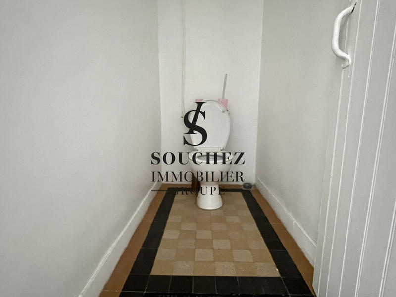 Maison - 300 m² - 6 pièces