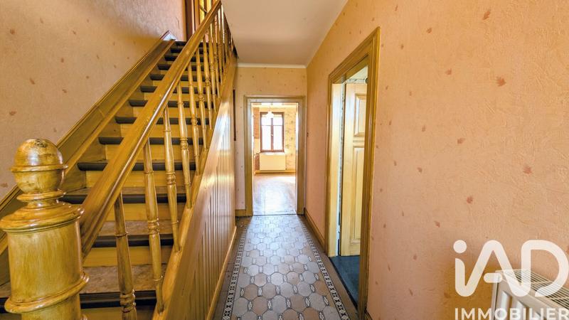 Maison - 212 m² - 8 pièces