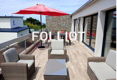 Maison - 286 m² - 7 pièces