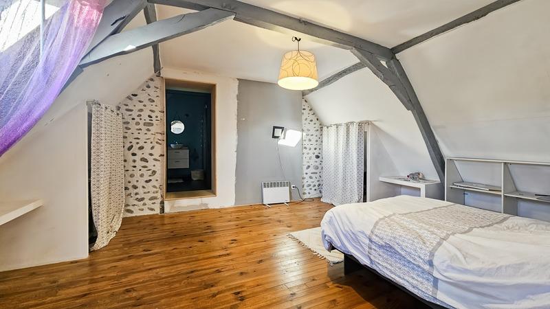 Maison - 205 m² - 8 pièces