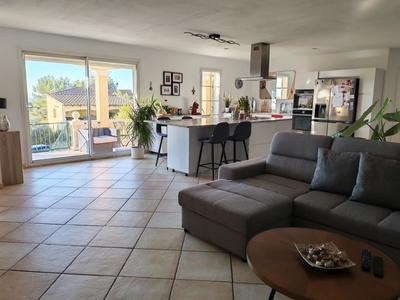 Maison - 253 m² - 8 pièces