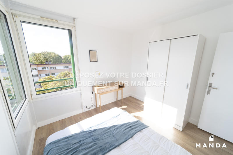 Chambre - 9 m² - 5 pièces