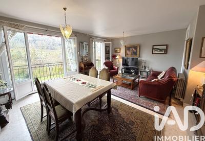 Maison - 97 m² - 4 pièces