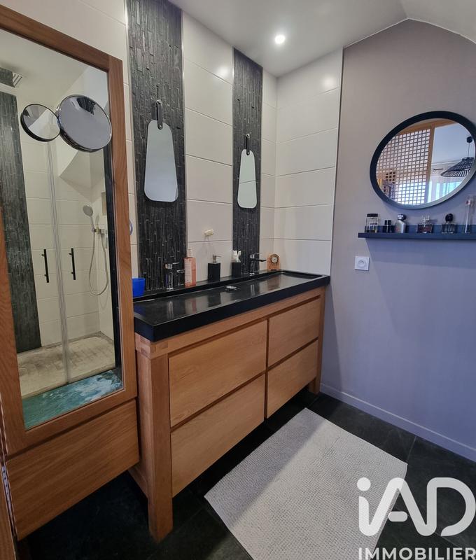 Maison - 183 m² - 6 pièces