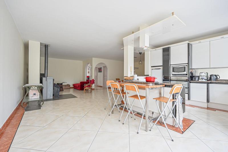 Maison contemporaine - 182 m² - 6 pièces