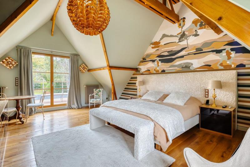 Maison ancienne - 300 m² - 9 pièces