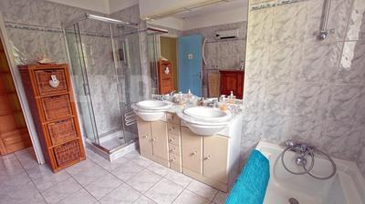 Maison - 136 m² - 6 pièces