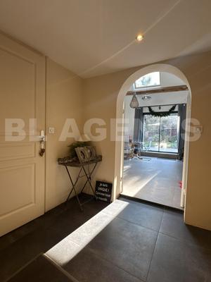 Maison - 225 m² - 7 pièces