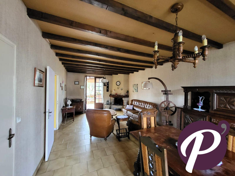 Maison - 100 m² - 6 pièces