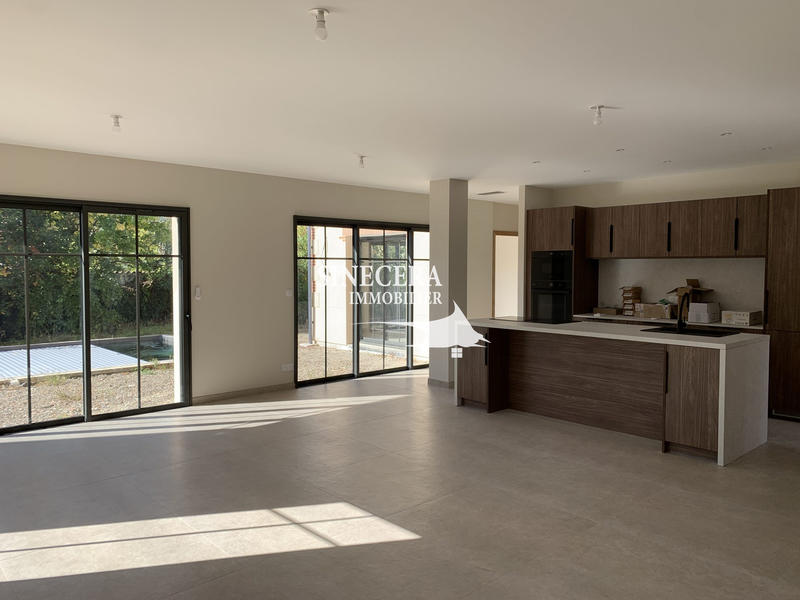 Maison - 172 m² - 6 pièces