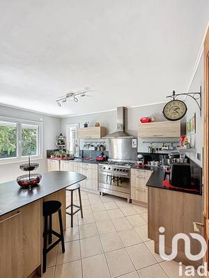 Maison - 148 m² - 6 pièces