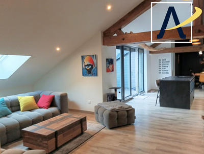 Appartement - 90 m² - 5 pièces